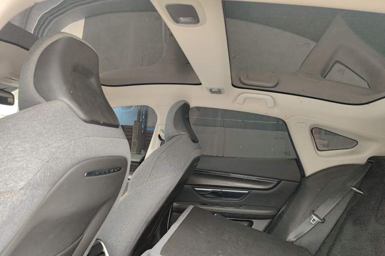 Used XPeng P7 2022 480 Standard Range Smart Drive Edition
