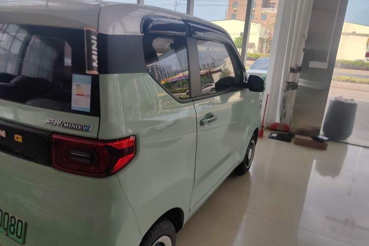 Used Wuling Hongguang MINIEV 2020 Enjoyment Model Lithium Iron Phosphate Right Rear Taillight