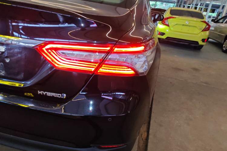 Used Toyota Camry 2018 Dual-Engine 2.5 HG Luxury Edition
