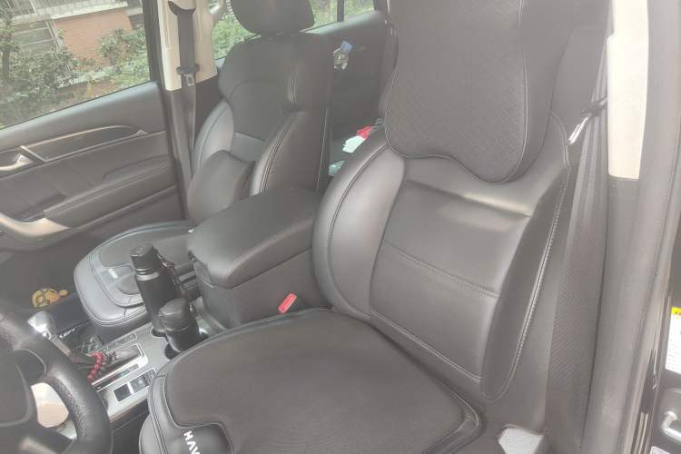 Used Haval H9 2016 2.0T Four-Wheel Drive Luxury Version 5 Seats