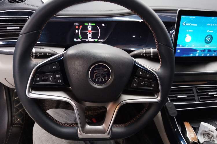 Used BYD Qin PLUS 2021 EV 400KM Luxury Model Steering Wheel