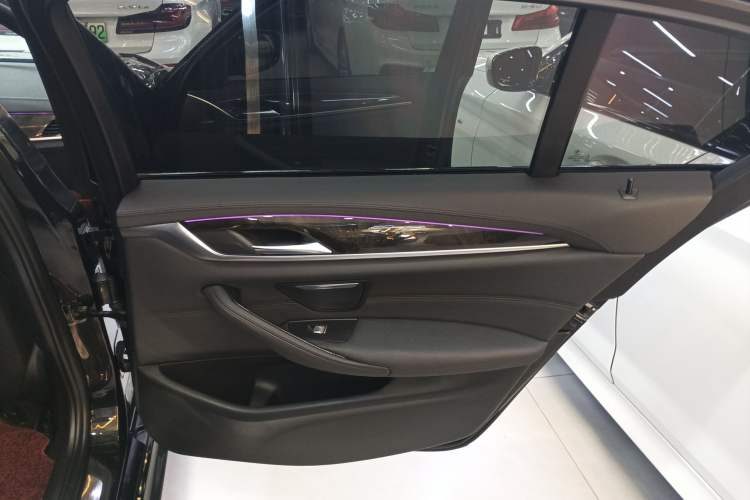 Used BMW 5 Series 2018 525Li M Sport Package
