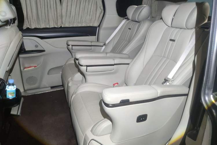 Used Buick GL8 2022 ES Landtrek 653T Comfort Edition