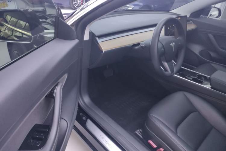 Used Tesla Model 3 2020 Standard Range Rear-Wheel Drive Upgraded Version
