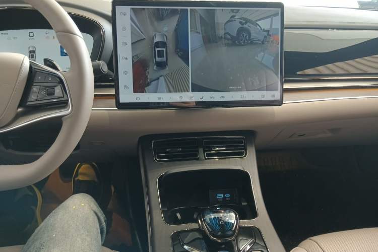 Used BYD Han 2025 DM-i Intelligent Driving Edition 125KM LiDAR Flagship Model
