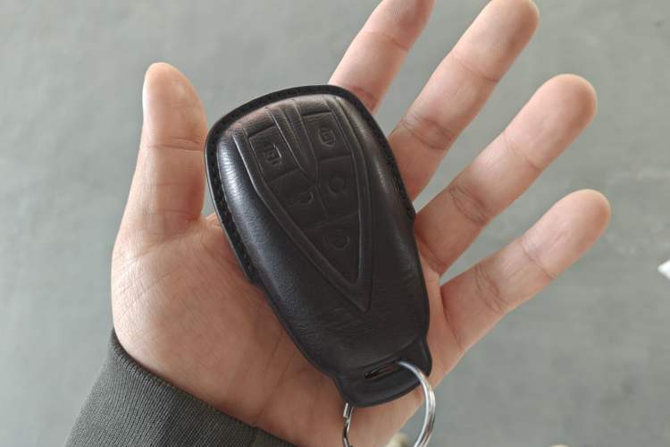 Used CHANGAN UNI-V 2022 1.5T Smart Navigation Version Vehicle Key