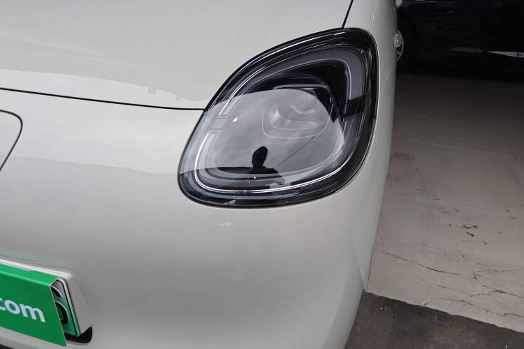 Used Wuling Hongguang MINIEV 2025 Four-Door Version Advanced Edition Left Front Headlight