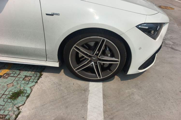 Used Mercedes-Benz CLA AMG 2022 AMG CLA 45 4MATIC+ Right Front Wheel Hub