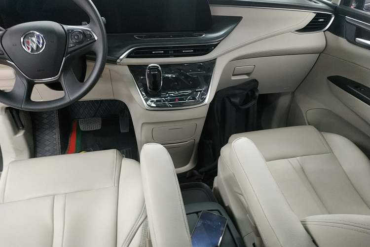 Used Buick GL8 2023 ES Lu Zun Comfort Model

