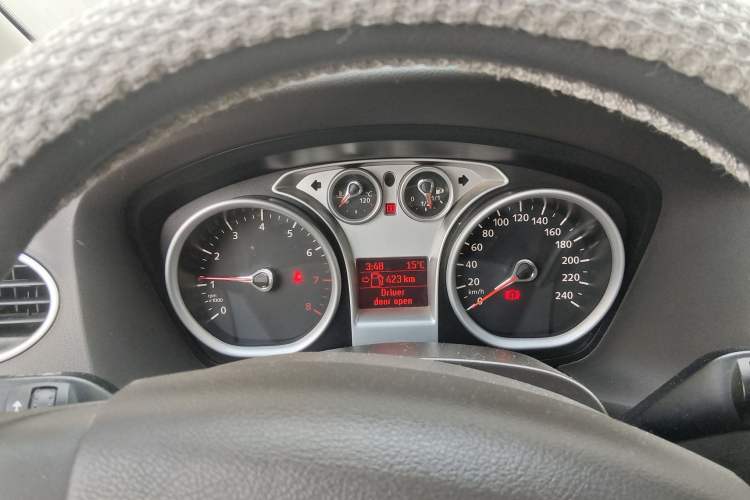 Used Ford Focus 2013 Sedan Classic 1.8L Manual Base Model