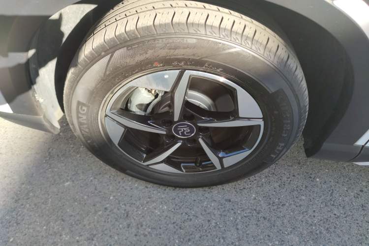 Used BYD Yuan UP 2024 401KM Leading Edition