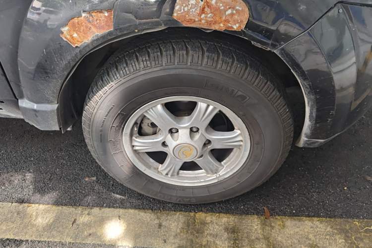 Used Haval H5 Classic 2012 ZhiZun Edition Green Silence 2.0T Automatic Two-Wheel Drive Comfortable Model