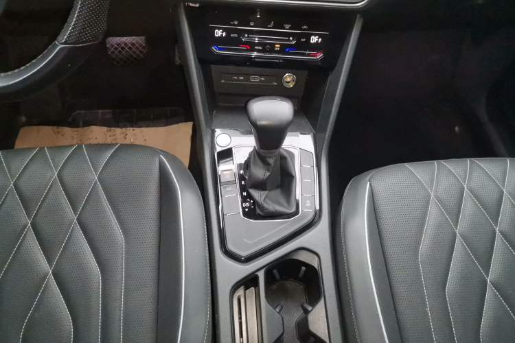 Used Volkswagen Tiguan L 2024 300TSI Automatic Two-Wheel Drive Smart Edition