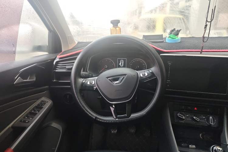 Used Jetta VS7 2021 1.4T Manual Entry-Level Model
