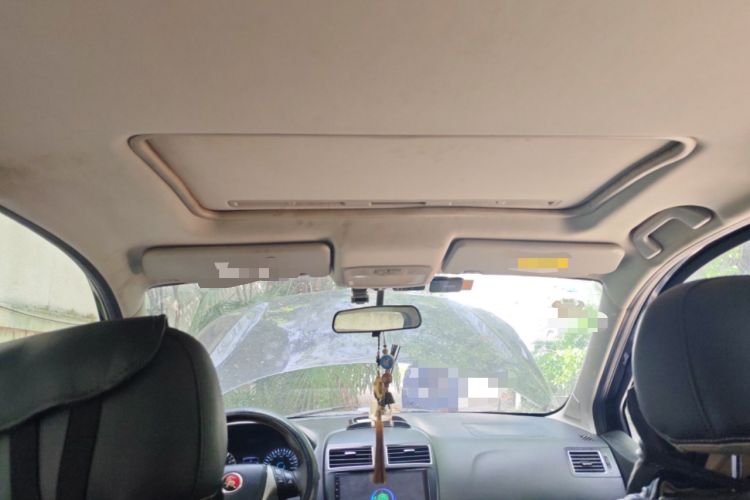 Used FORTHING Joyear XV 2016 1.6L CVT Luxury Model