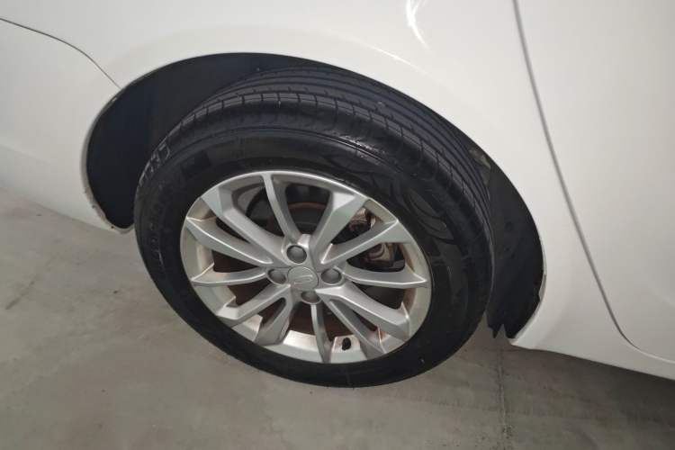 Used Geely Auto Vision 2020 Revised 1.5L Manual Asian Games Edition Right Rear Wheel Hub