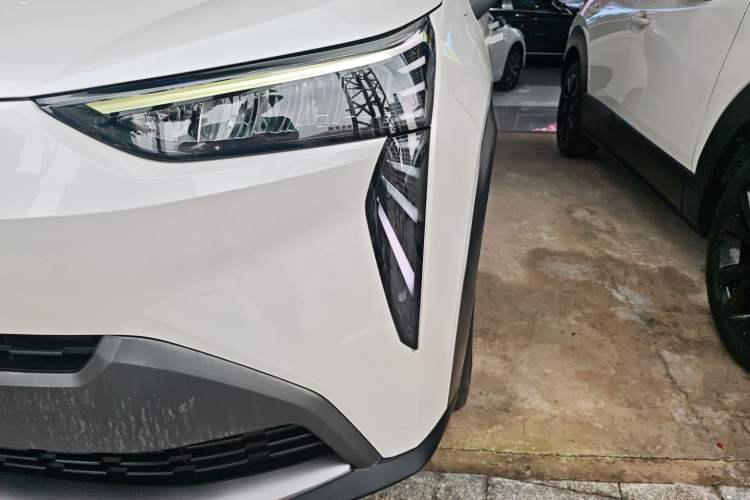 Used AION Y 2022 70 Intelligent Edition Lithium Iron Phosphate Left Front Headlight