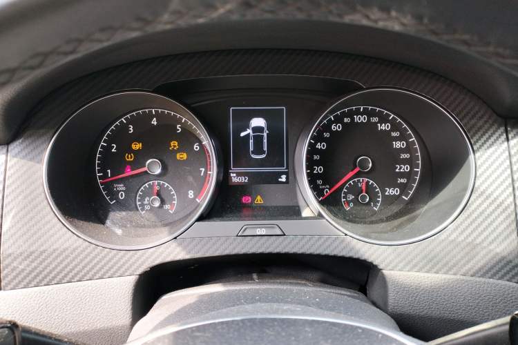 Used Volkswagen Golf Sportsvan 2016 230TSI Automatic Luxury Version Instrument Cluster