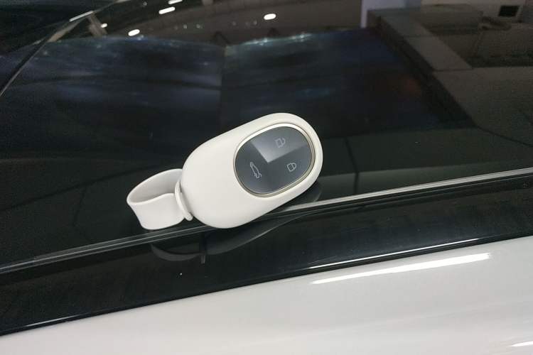 Used Nio ET5T 2024 75kWh Touring Vehicle Key