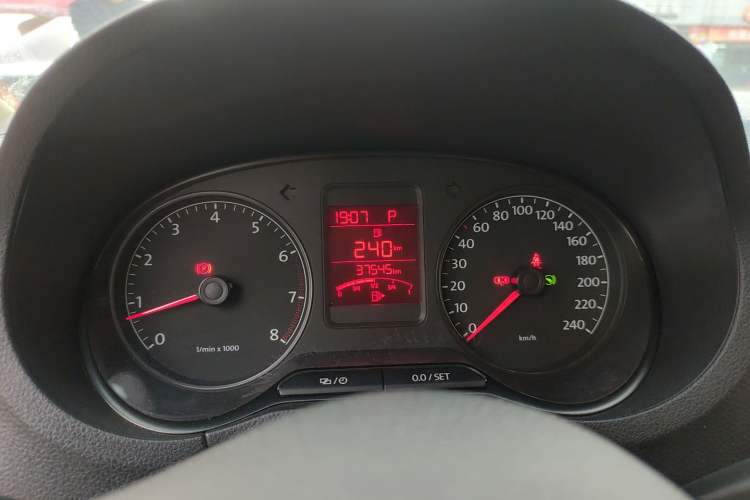 Used Volkswagen Polo 2013 1.6L Automatic Luxury Edition