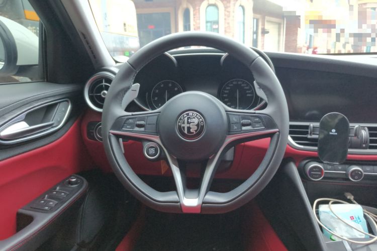 Used Alfa Romeo Giulia 2017 2.0T 280HP Luxury Edition