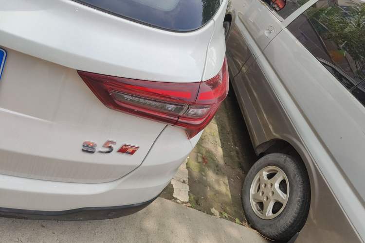 Used Haima S5 2018 1.5T CVT Luxury Model Right Rear Taillight