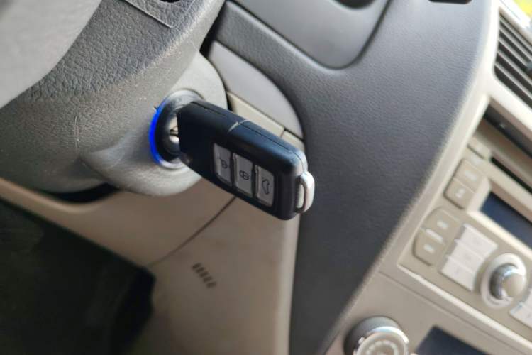 Used Geely Auto Classic Emgrand 2010 Sedan 1.8L CVT Luxury Model Vehicle Key