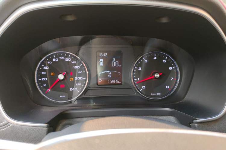 Used Roewe RX5 2018 20T Two-Wheel Drive Automatic Flagship Edition
