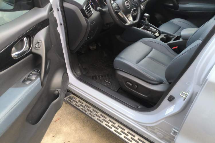 Used Nissan Qashqai 2025 Honor 2.0L CVT XV+ Leading Edition
