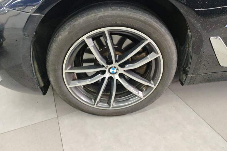 Used BMW 5 Series 2022 Second Facelift 525Li M Sport Package
