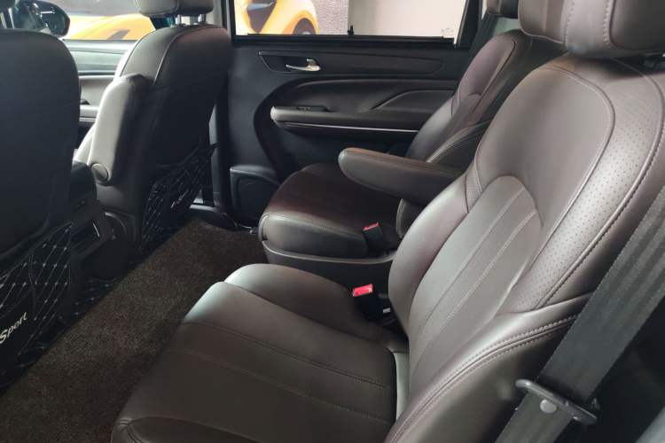 Used GAC Trumpchi M6 2019 270T DCT Luxury Edition (6-seater) China VI
