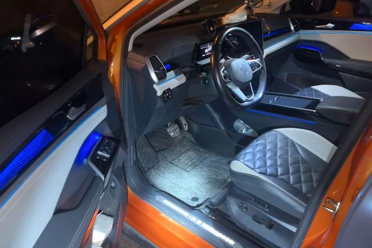 Used Volkswagen ID.6 CROZZ 2021 Long-Range PRO Edition Interior 3