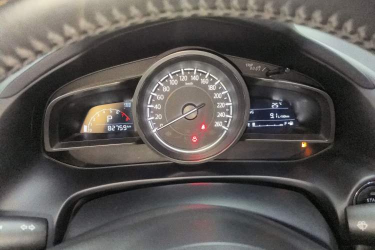 Used Mazda CX-4 2018 2.0L Automatic Two-Wheel Drive Blue Sky Luxury Edition Instrument Cluster