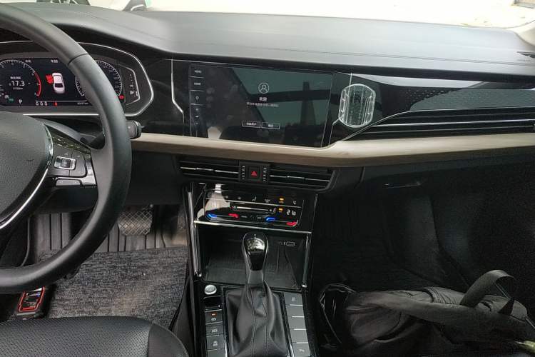 Used Volkswagen Passat 2021 330TSI Luxury Edition