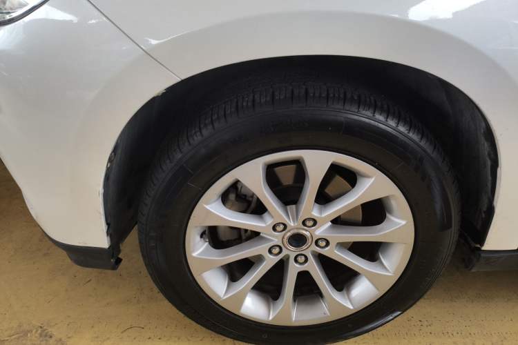 Used Haval H2 2017 Blue Label 1.5T Automatic Two-Wheel Drive Luxury Model Left Front Wheel Hub