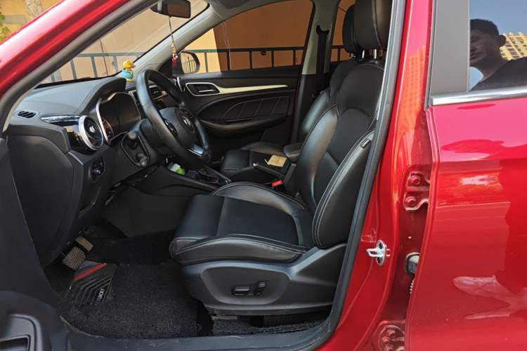 Used MG ZS 2018 1.5L Automatic Luxury Edition China V Standard