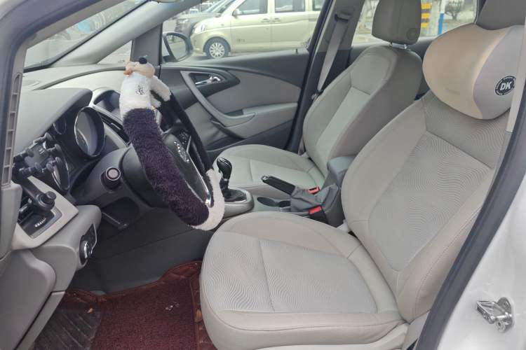 Used Buick GT 2014 XT 1.6L Manual Entry-Level Model