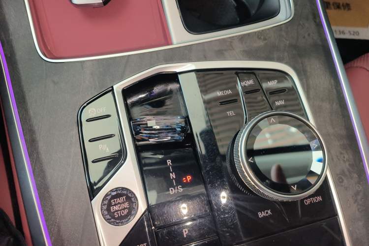 Used BMW X5 2023 xDrive 30Li Luxury M Sport Night Edition Package Gear Lever