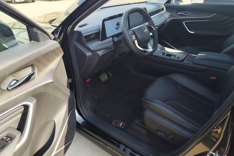 Used Venucia V DD-i 2023 110 km iE Version
