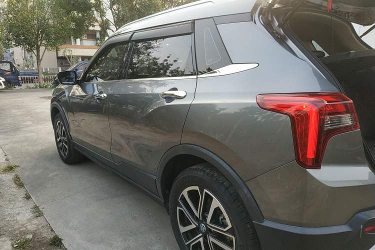 Used Venucia T60 2018 1.6L CVT Smart Edition (ISS) China VI
