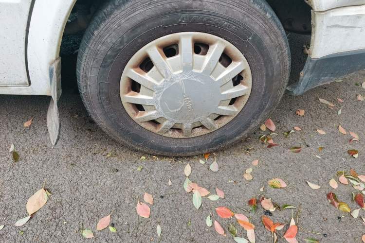 Used JMC Transit 2017 2.8T Commercial Version Short Wheelbase Mid-Roof 6/7/8-Seater JX493
