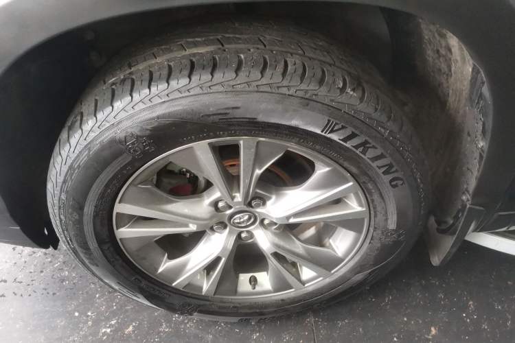 Used Toyota Highlander 2018 2.0T Two-Wheel Drive Elite Version 5 Seats China VI Standard