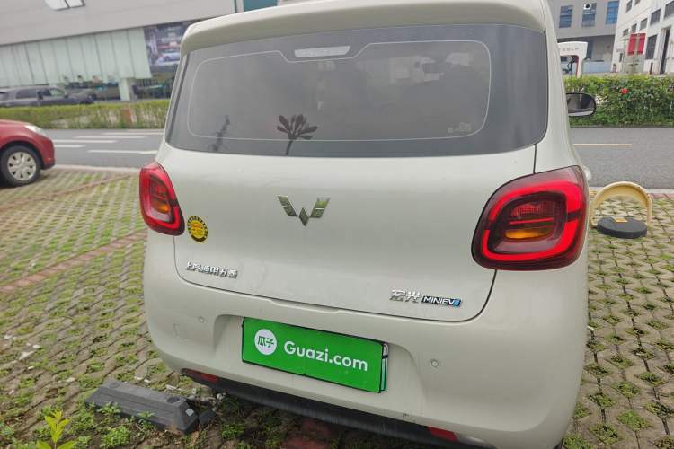 Used Wuling Hongguang MINIEV 2025 Four-Door Version Advanced Edition Rear