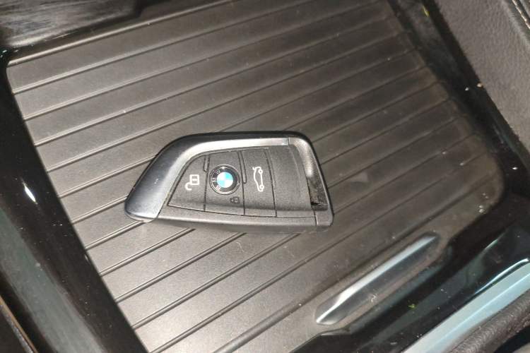 Used BMW 1 Series 2019 120i Leading Model M Sport Package Vehicle Key