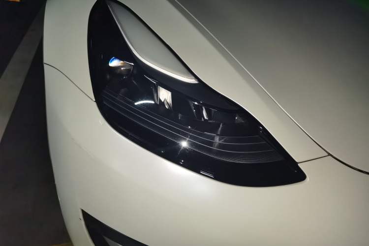 Used Tesla Model 3 2022 Rear-Wheel-Drive Version Right Front Headlight
