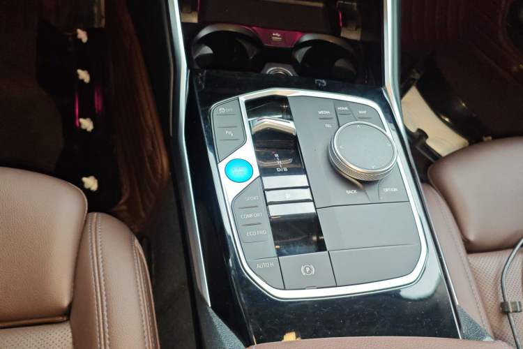 Used BMW i3 2022 eDrive 35 L
