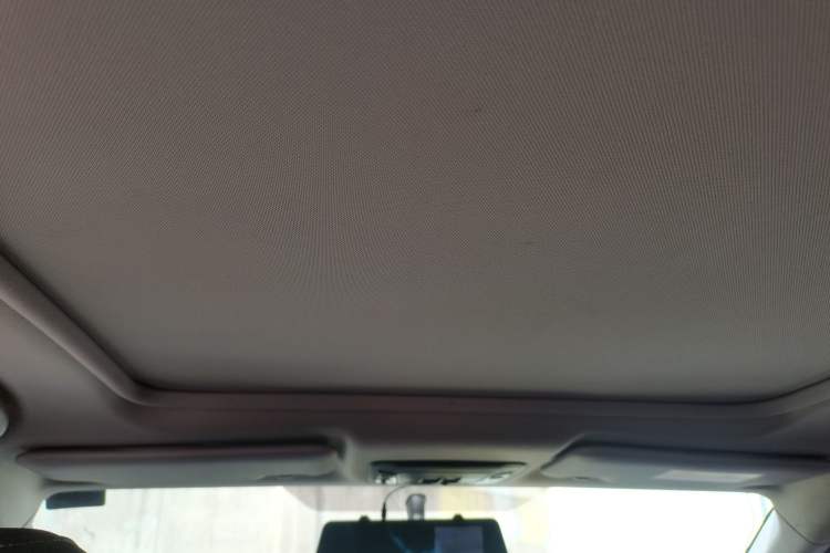 Used Honda Vezel 2020 1.5L CVT Pioneer Edition Headliner