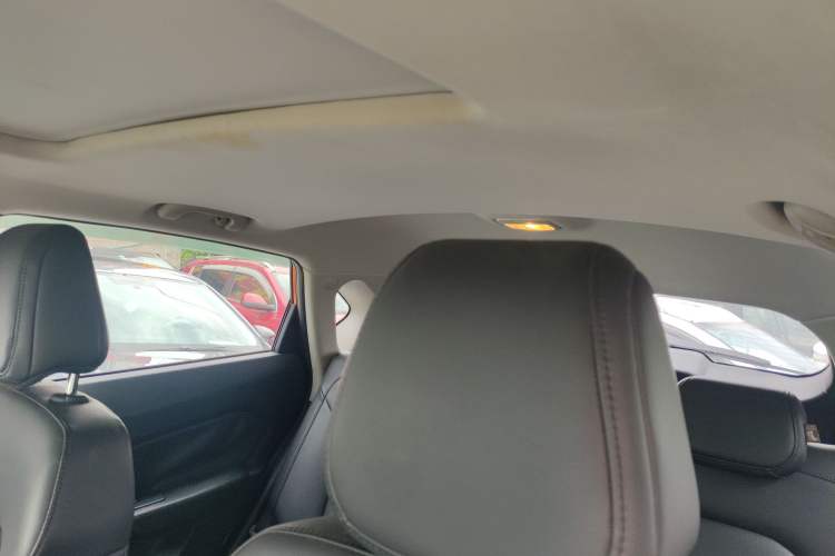 Used MG GS 2016 1.5TGI TST Luxury Edition Headliner