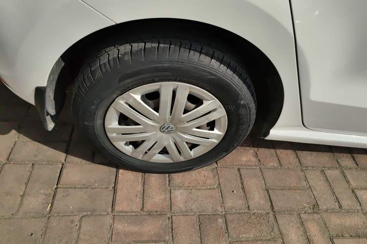 Used Volkswagen Polo 2016 1.4L Manual Fashion Model