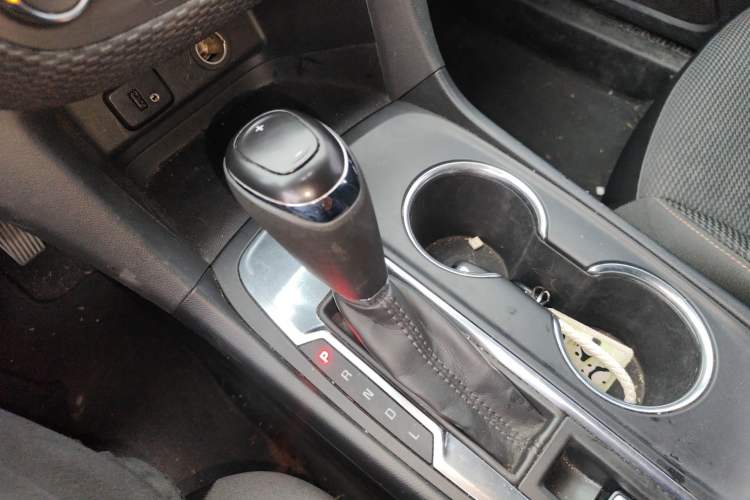 Used Chevrolet Equinox 2019 535T Automatic Lingjie Edition China VI Standard Gear Lever